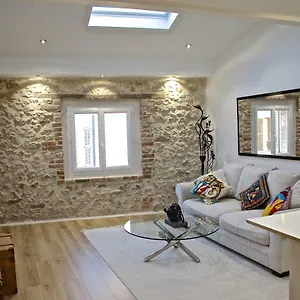 Duplex Fontaine - Duplex Coeur Vieil Old Marche Provencal Apartment Antibes